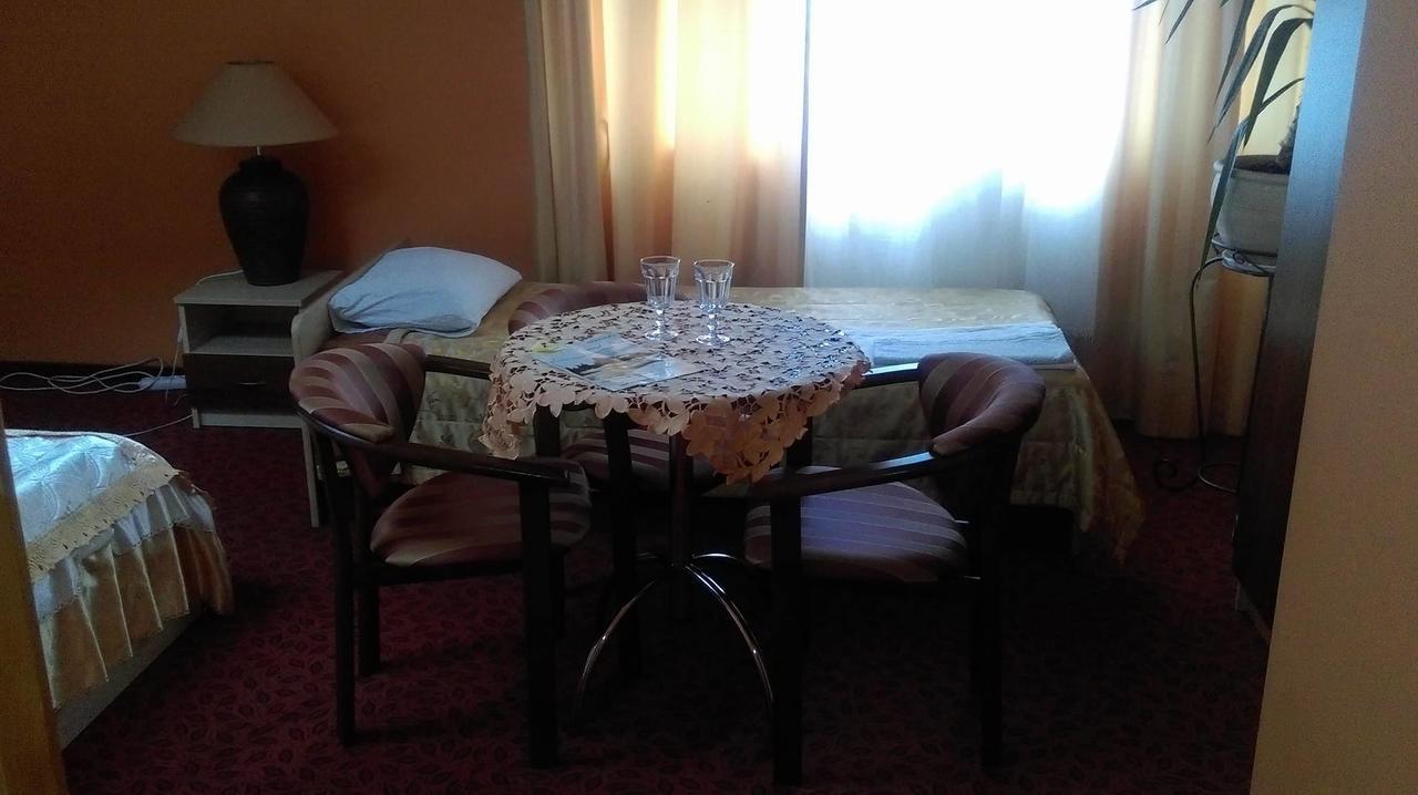 Łomża Zajazd Rys المظهر الخارجي الصورة